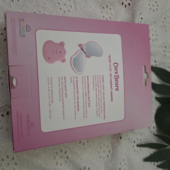 Care Bears Pink Cheer Bear LED Compact Mirror - Picture 3 of 4